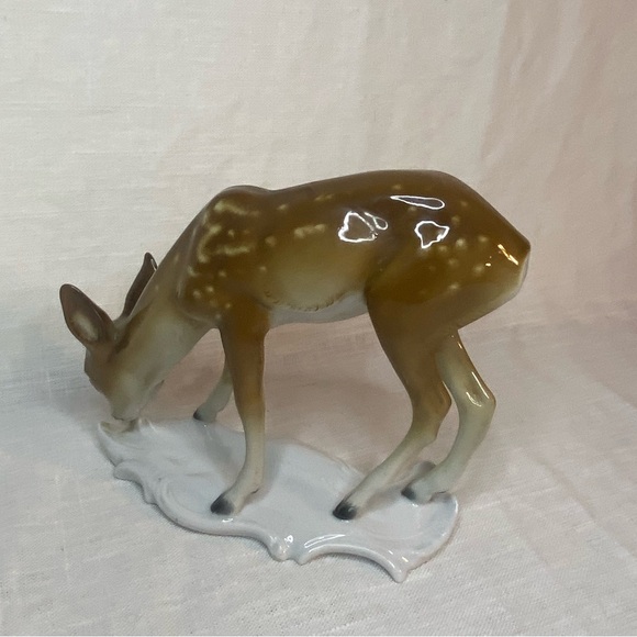 Vintage Metzler & Ortloff Porcelain Fawn Deer Grazing 5”x6” FR Lippert Germany - Picture 3 of 7